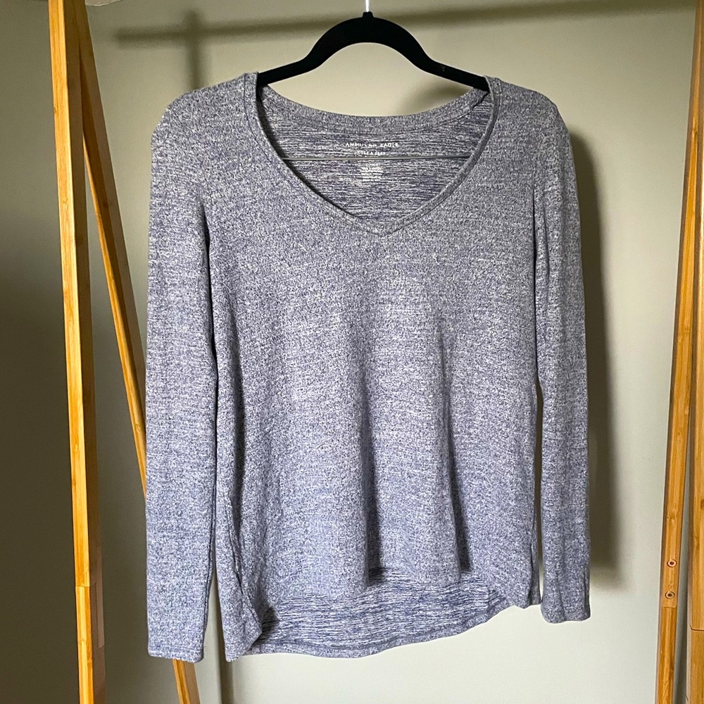 Super soft blue  long sleeve shirt from American Eagle!